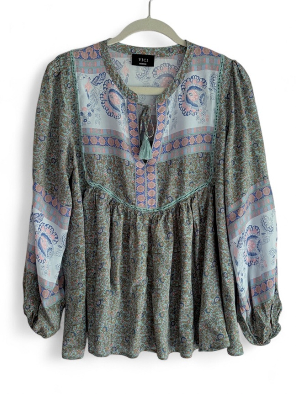 Vici Floral Peasant Tie Neck Tassel Boho Blouse Size M